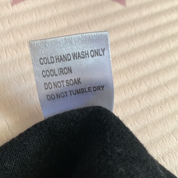 Black micro mini skirt - Picture 4 of 5